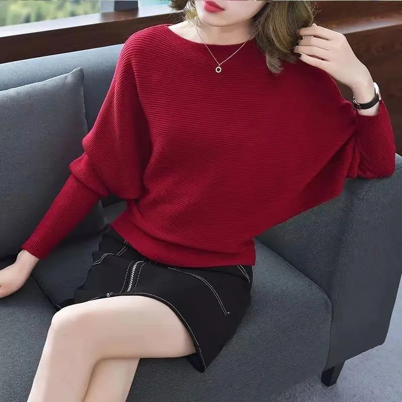 Chic Women's Long-Sleeve Knit Pullover